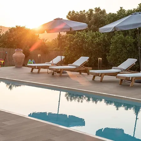 Enny, 3 Bd With Private Heated Pool Willa Agia (Chania, Crete)