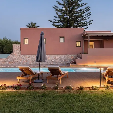 Willa Enny, 3 Bd With Private Heated Pool