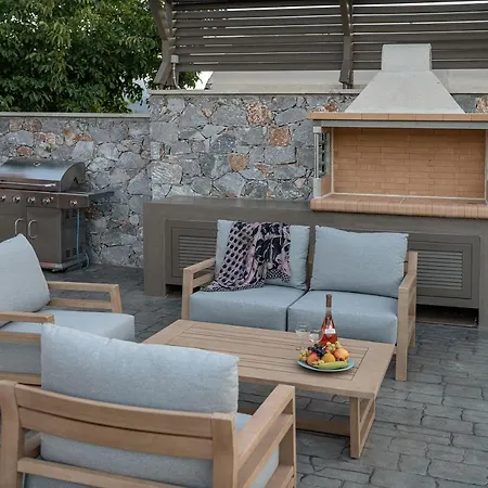 Enny, 3 Bd With Private Heated Pool